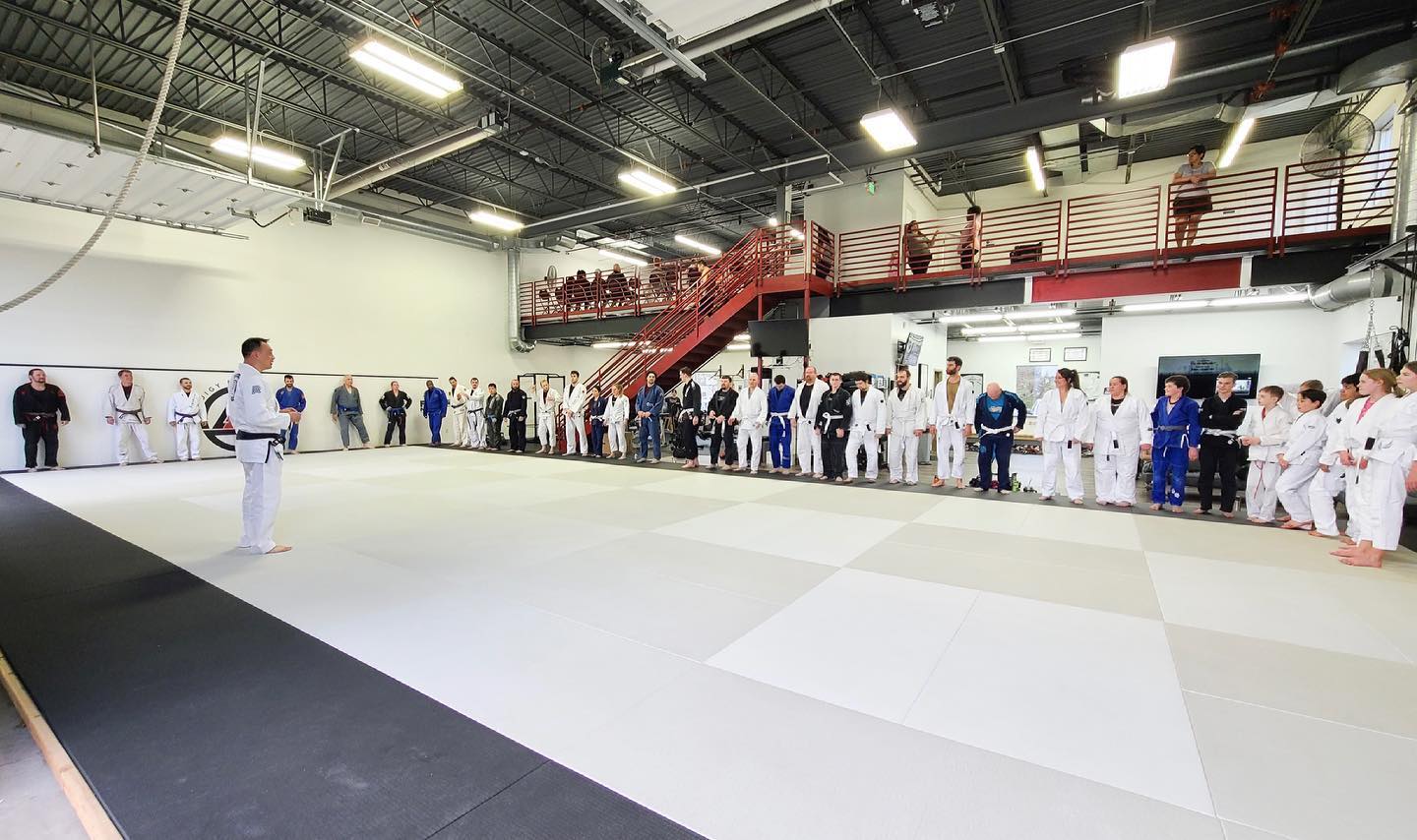 police officers training jiu jitsu in blaine mn