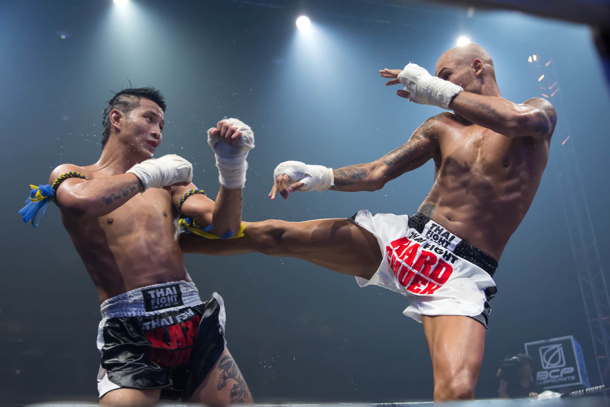 two guys doing muay thai kickboxing in blaine mn